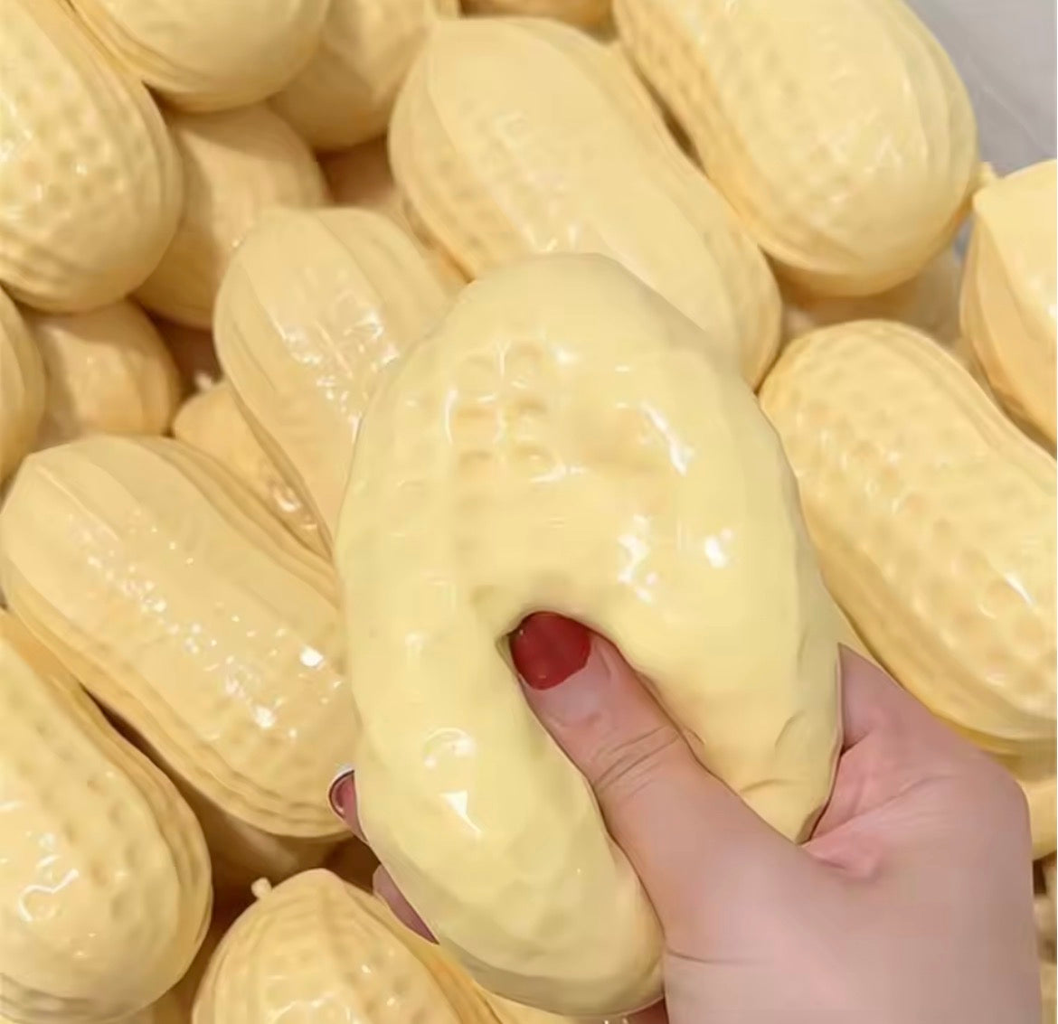 R1706 Peanut Crunchy Stress Ball Squeeze Ball Squishy Toy