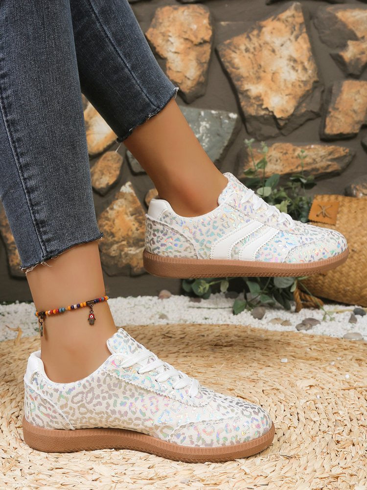 R1317 White PU Leather Detail Shimmer Leopard Printed Lace-up Sneakers