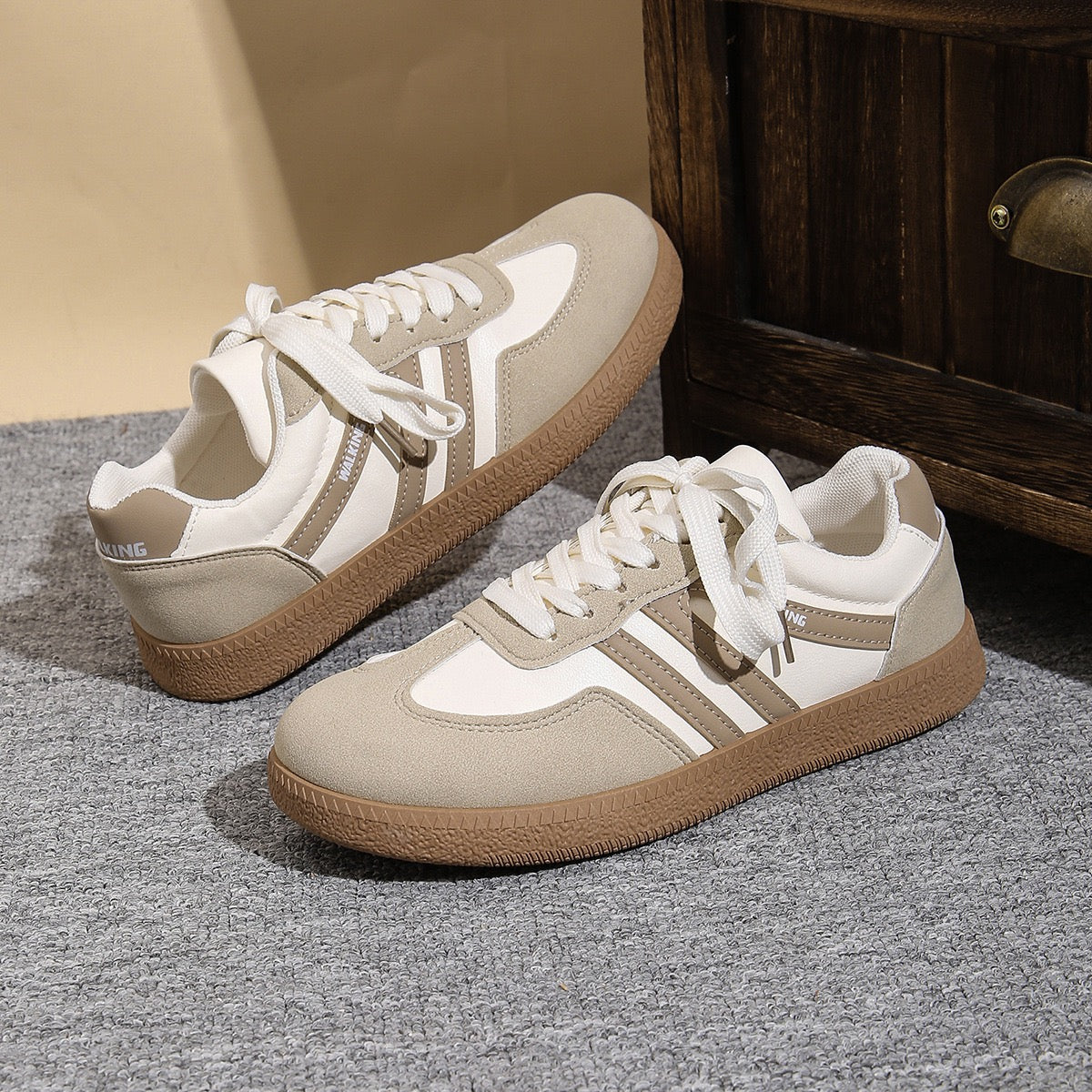 R1200 Pu Leather Lace-up Shoes