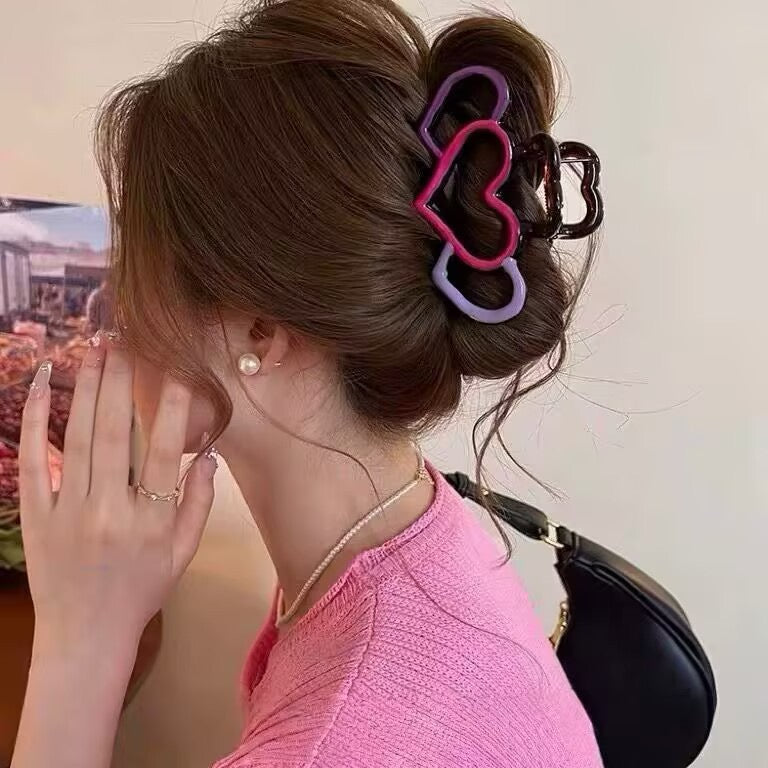 R1230 Hollowed Heart Hair Claw Clip
