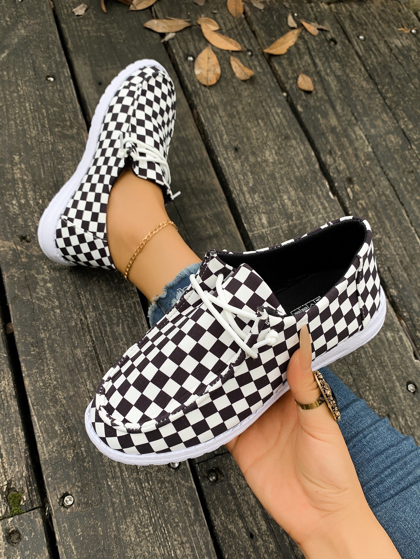 R1270 Lace-up Checked Flat Shoes