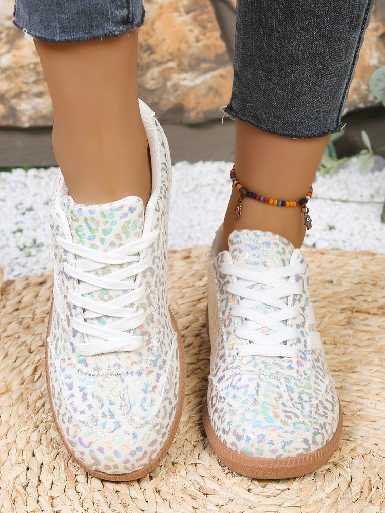 R1317 White PU Leather Detail Shimmer Leopard Printed Lace-up Sneakers