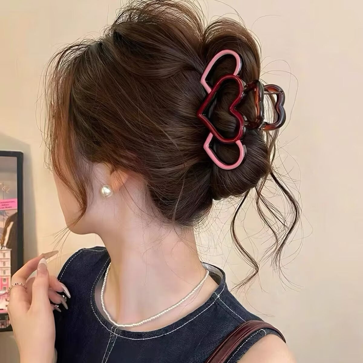 R1230 Hollowed Heart Hair Claw Clip