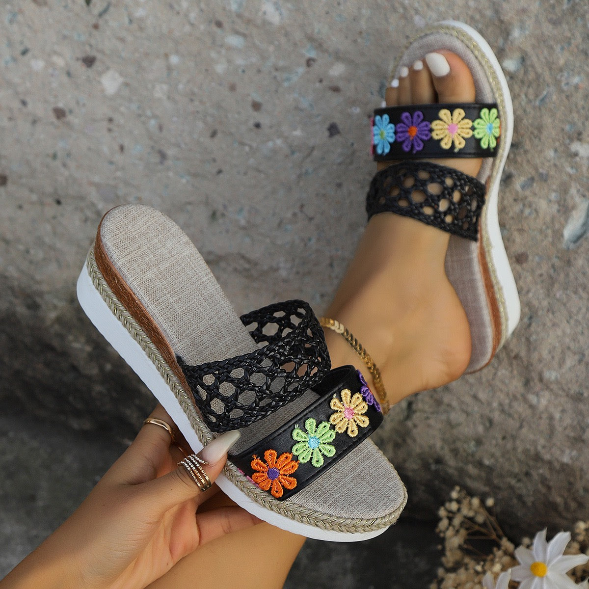R1251 Braided Details Wedge Slippers