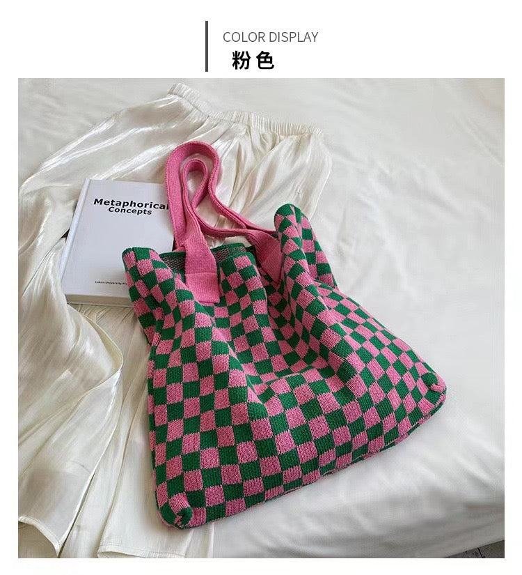 R1283 Knitted Checked Tote Bag