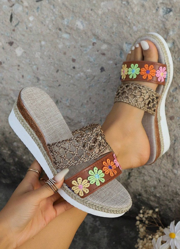 R1251 Braided Details Wedge Slippers