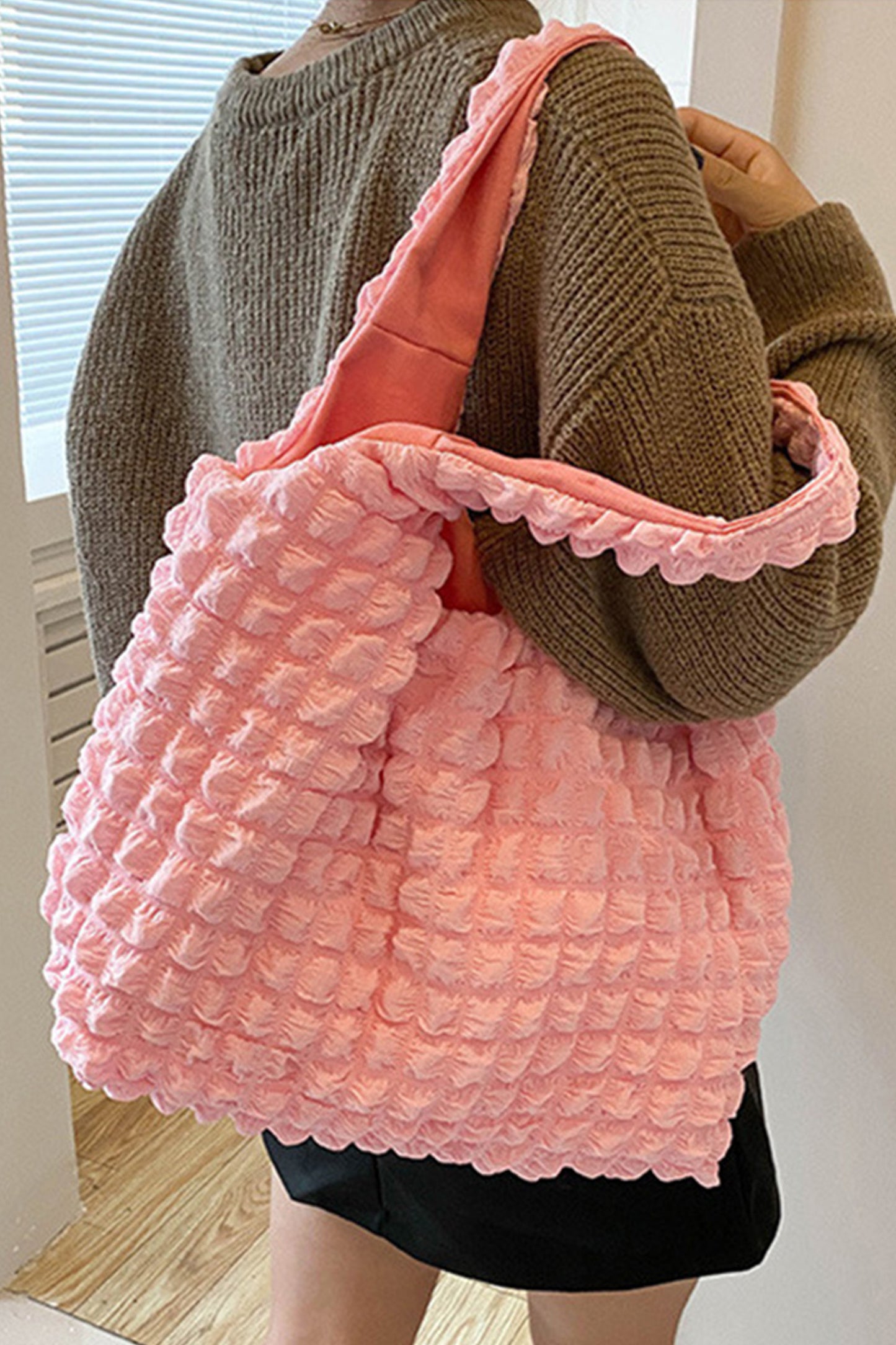 R1236 Puffy Textured Tote Bag