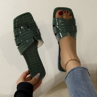 R1275 Crocodile Pattern Roman Style Flat  Slippers