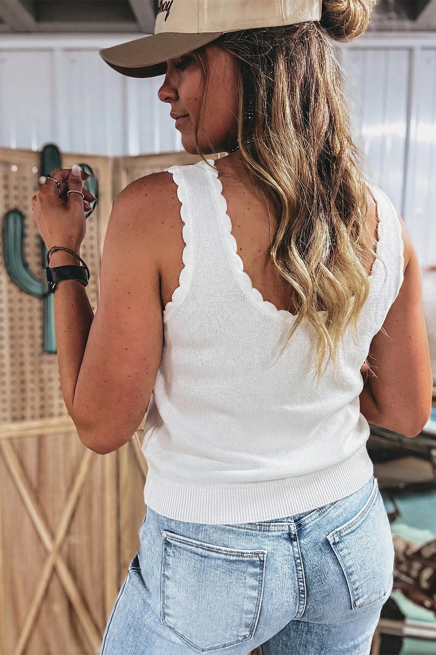 R1220 Scalloped Square Neck Knit Sweater Vest