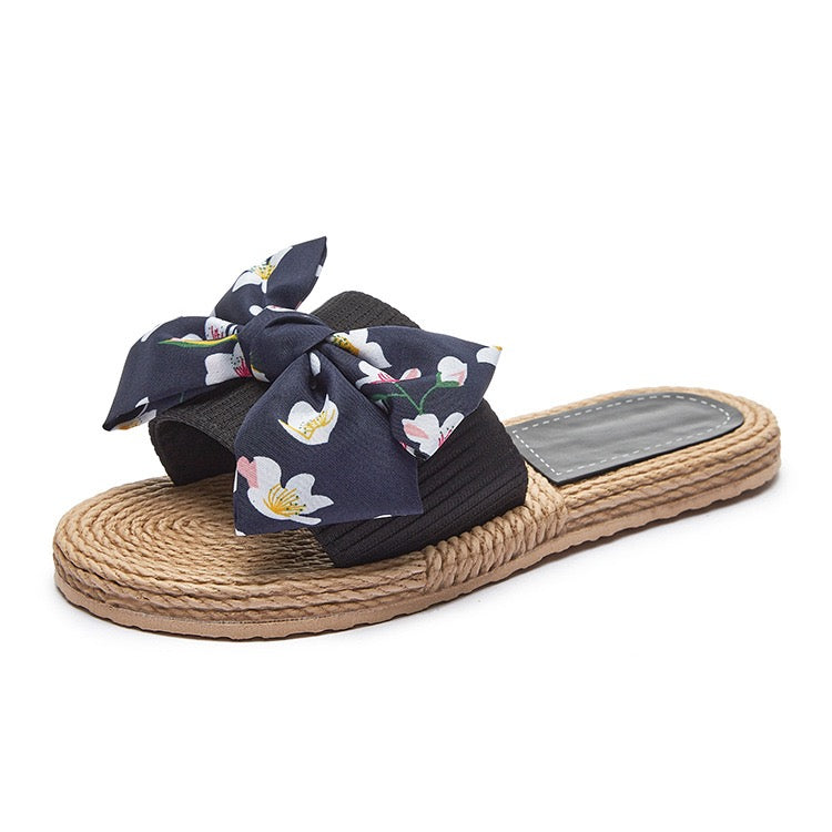 R1243 Bow Decor Straw Woven Flip Flop Slippers