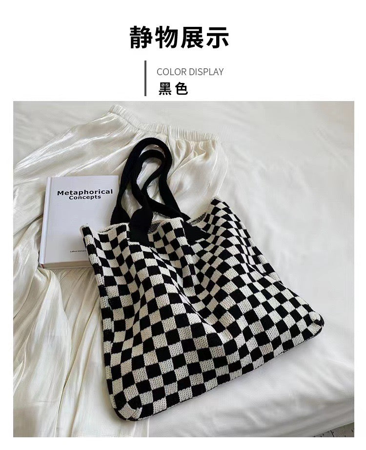 R1283 Knitted Checked Tote Bag