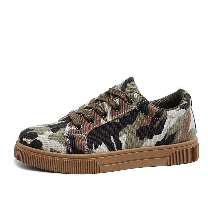 R1388 Four Leaf Clover Camouflage Print Lace-up Flat Shoes