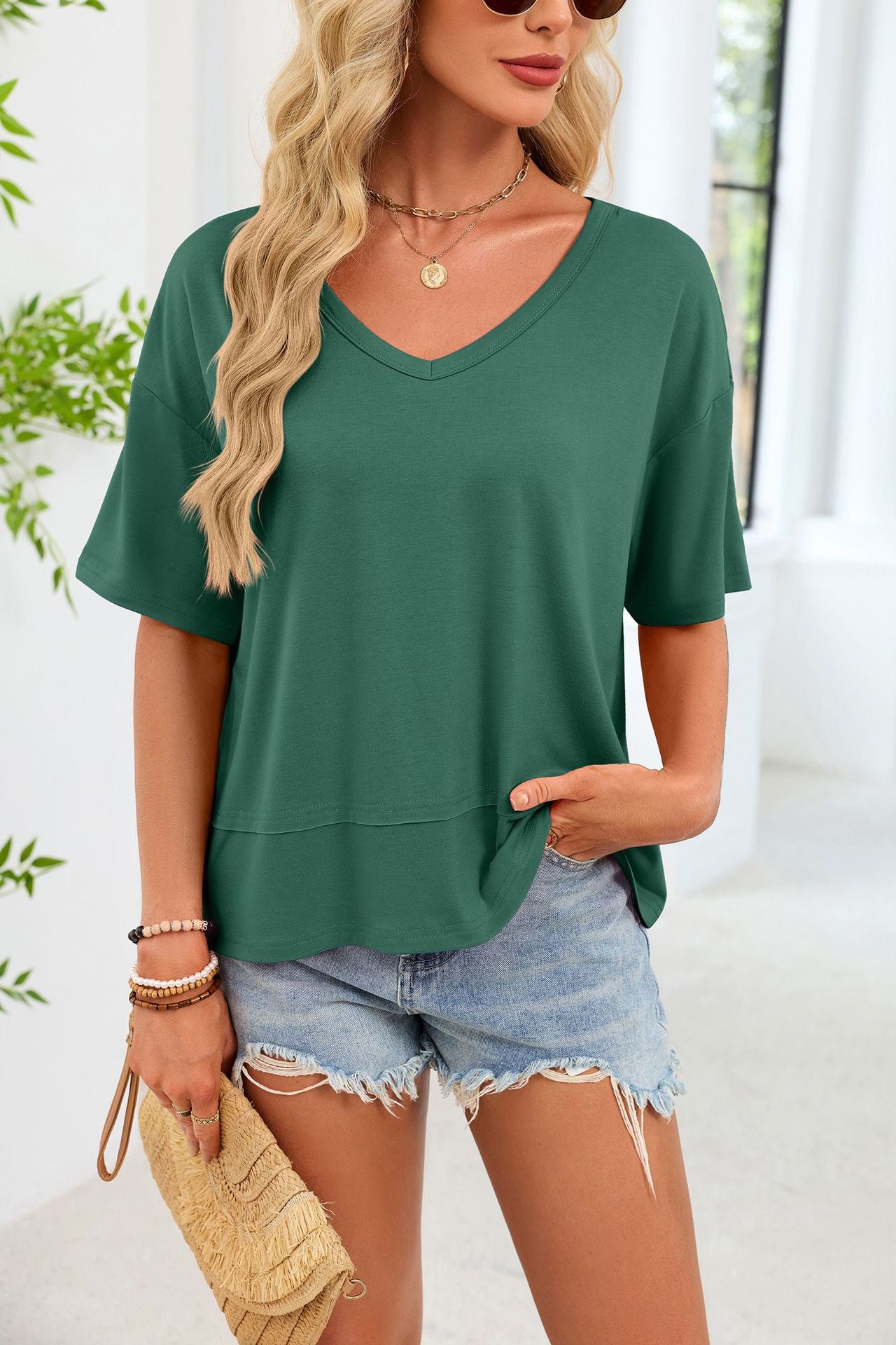 R1228 Women's Solid Color V-Neck Half-Sleeve T-Shirt