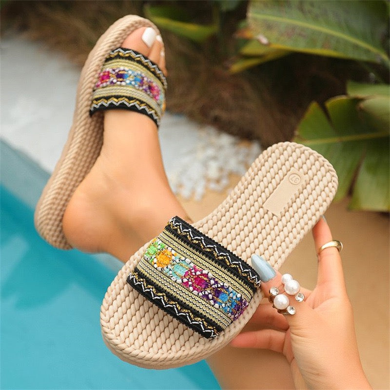 R1389 Parchment Bohemian Vacation Woven Colorful Detail Wide Band Slippers