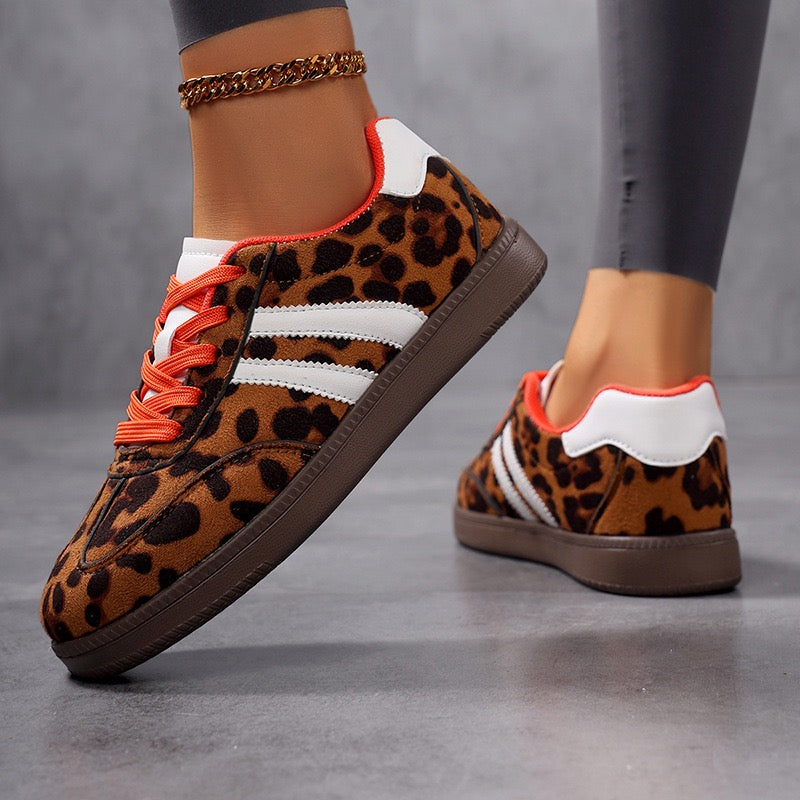 R1271 Leopard Faux Suede Lace Up Sneakers