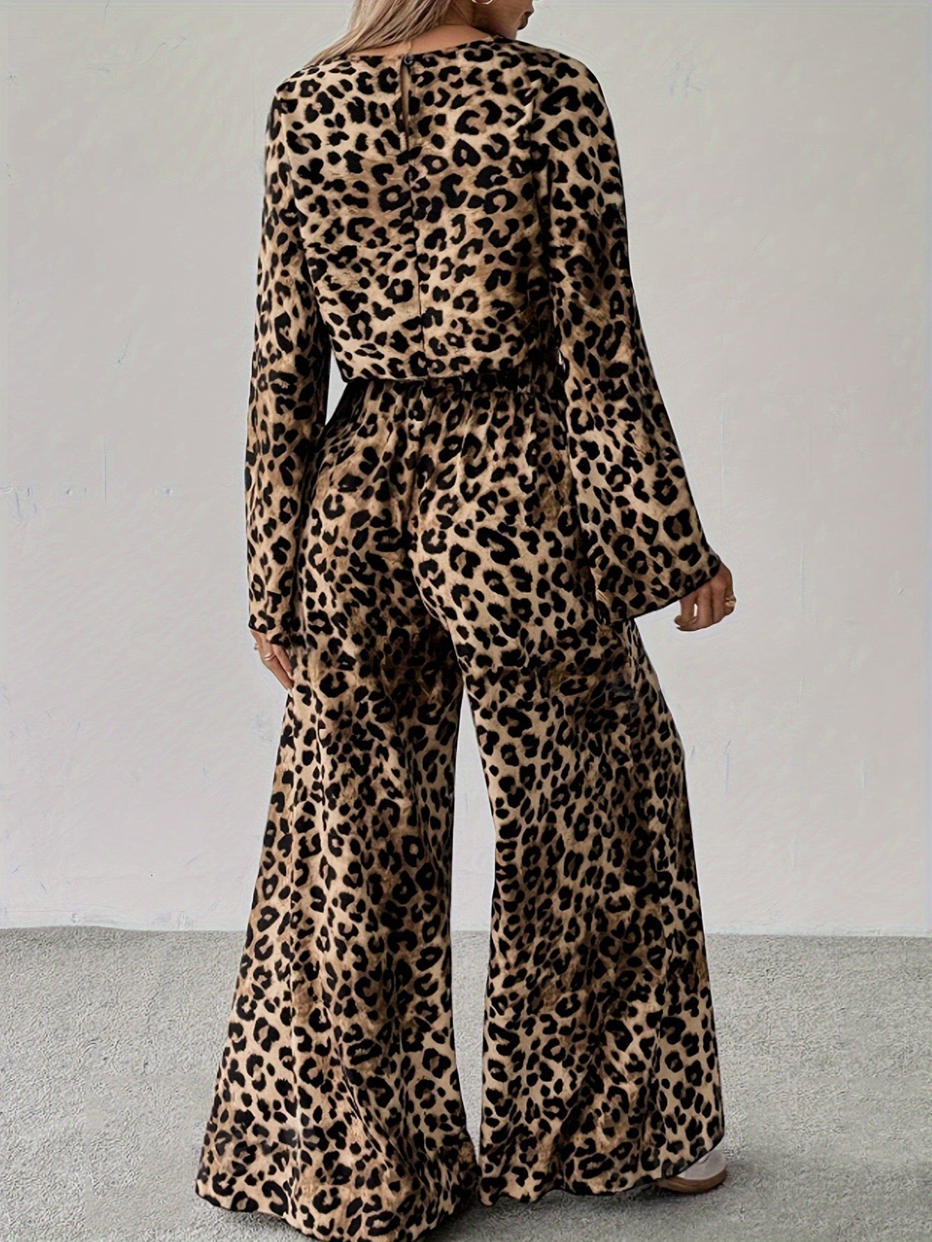 R1241 Lightweight Long Sleeve Leopard Print Crop Top & Pants Women's Outfit